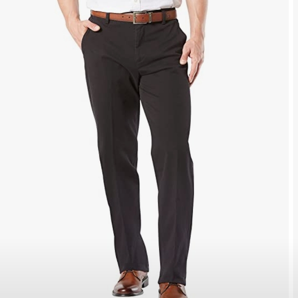 Brand new dockers straight fit motion Flex khakis - Picture 2 of 4